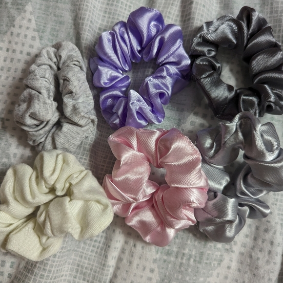 Scrunchies (set of 6) - Picture 2 of 3